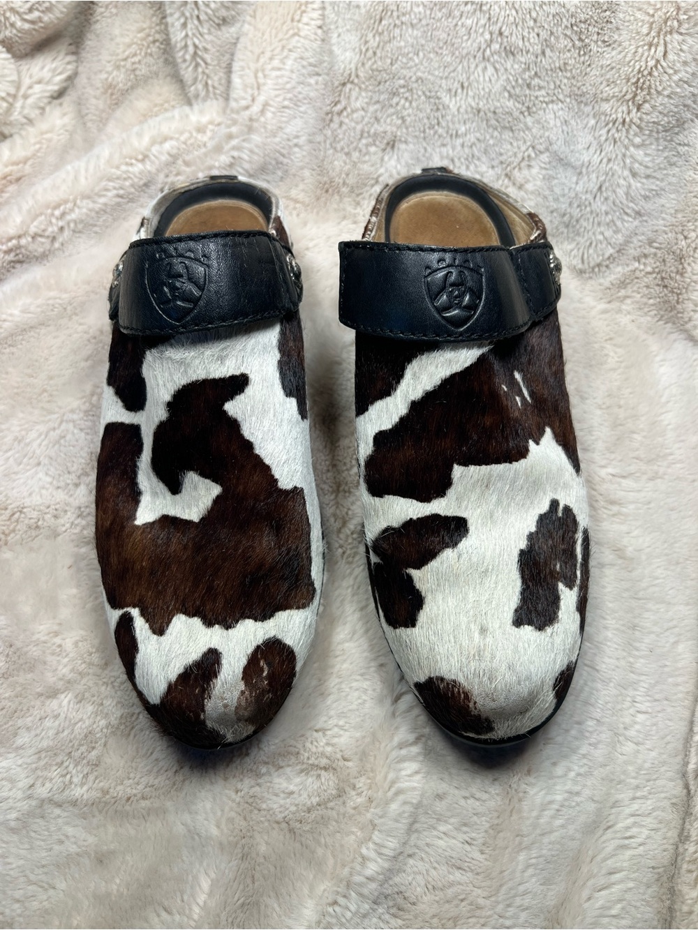 Ariat cow-print calf hair mules womens size 8.5